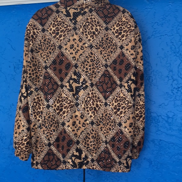 Chic Reversible Jacket! - Picture 8 of 11